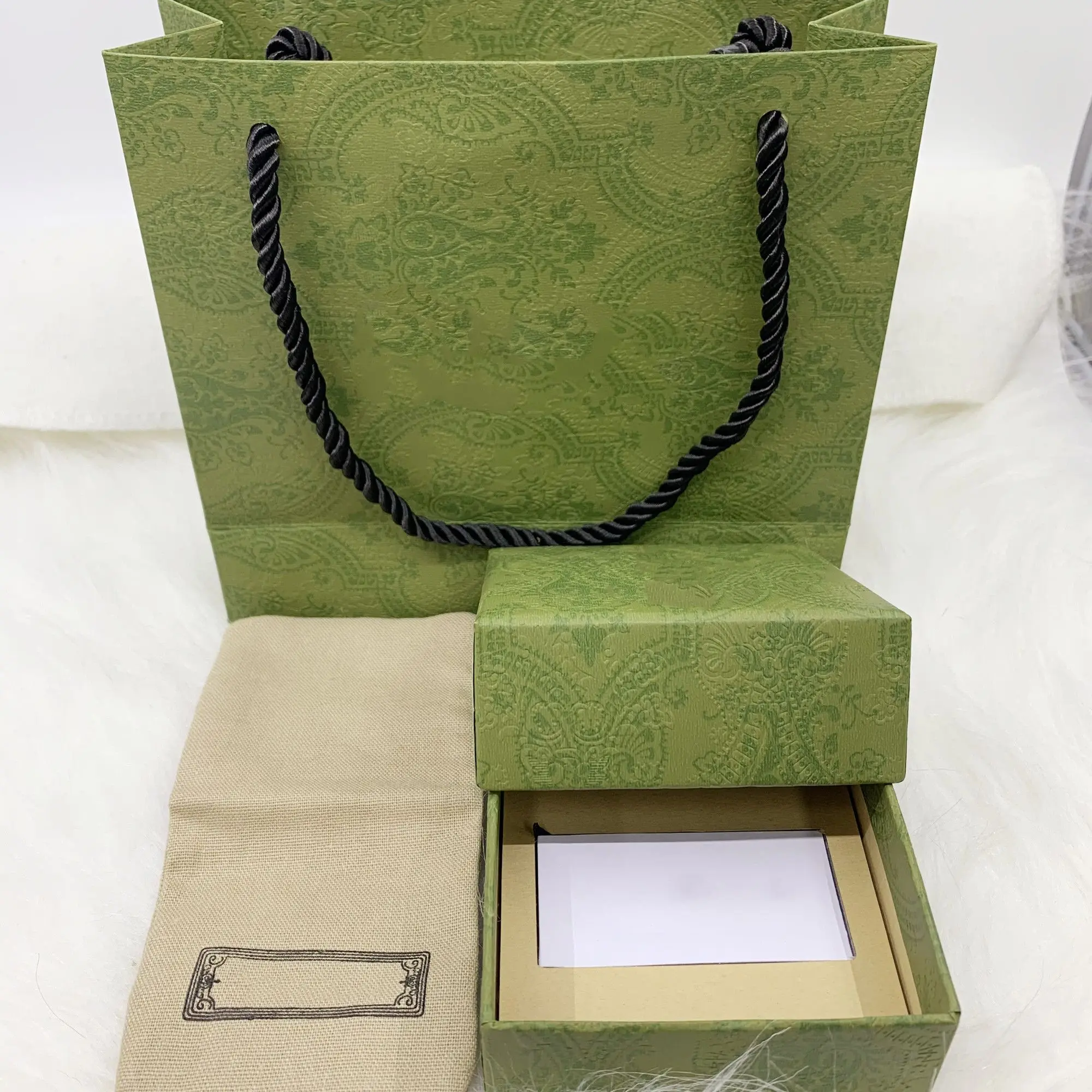 

Оригинальная подарочная коробка