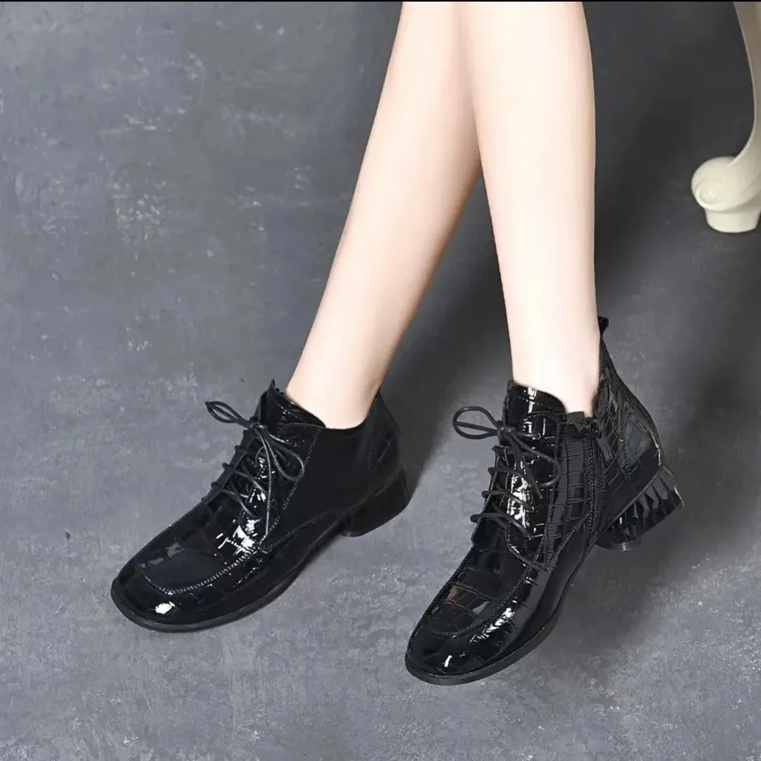 2021 New Patent Leather Women's Boots Luxury Square Scalp Leather Short Boots Women Shoes Thick Low-heeled Fashion Ankle Boots