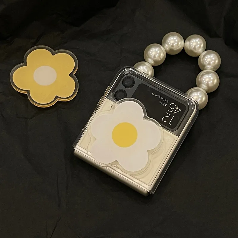 Fashion Folding Cute Holder Mobile Phone Cases for Samsung Galaxy Z Flip 3 5G Pearl Chain Cover For Z Flip 4 Z Flip 4G 5G Fundas