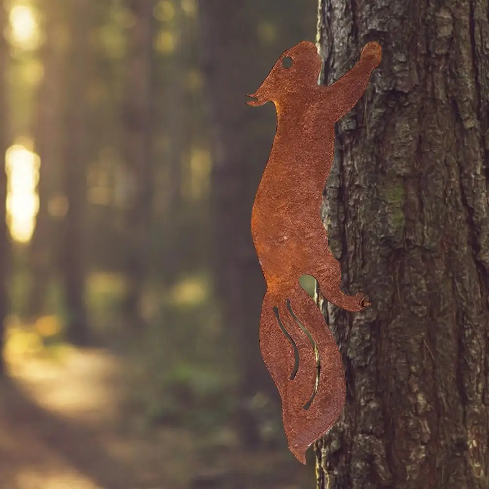 Metal Rust Squirrel Decor Garden Silhouette For Tree Running Art Ornament Exquisite Animal Decoration |