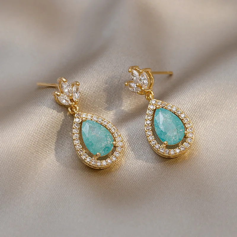 

Delicate Blue Blue Color Crystal Drop Earrings for Women Ladies Full Bling Rhinestone Hollow Waterdrop Pendant Earrings Jewelry