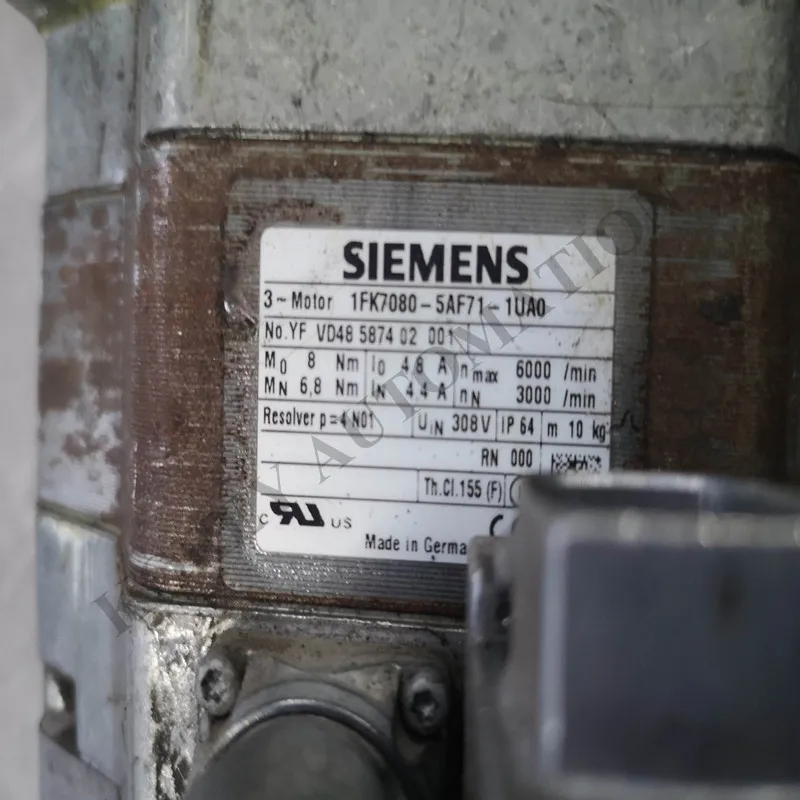 SIEMENS Серводвигатель 1FK7080 5AF71 1UA0 с SMI10 используется в хорошем состоянии|Драйвер