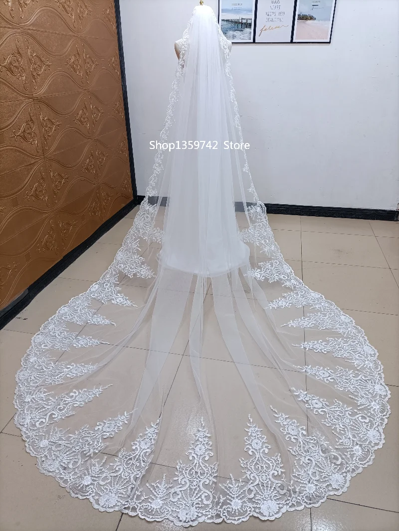 

Voile de Mariée en Tulle Blanc Ivoire, Peigne en Métal, Cousu à la Main, Applique de Vraies Photos