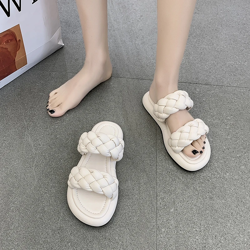

2021 Comfortable Women Summer Shoes Women Women Narrow Band Platform Slippers Outdoor Open Toe Elegant Solid Sandals
