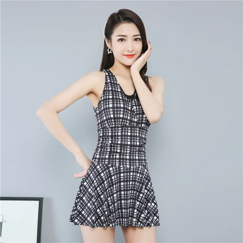 

2021 NEW Fashion suit female conjoined skirt covered his conservative sexy show thin Korea ins wind meat hot spring bath service