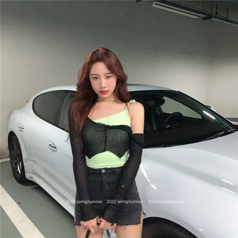 Женский вязаный кардиган ярких цветов в рубчик на осень и зиму с длинным рукавом