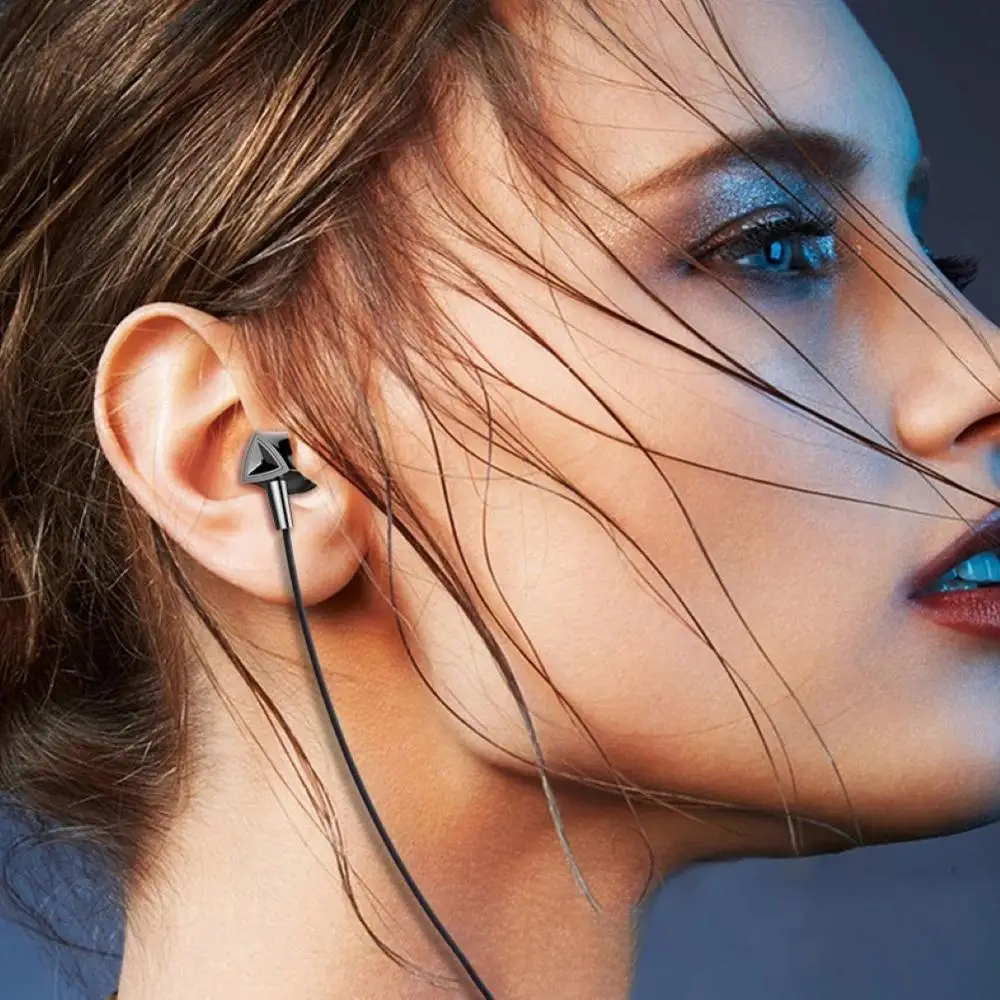 

3.5mm Wired Earphone In ear Bass Stereo Earbuds with Microphone For iphone Samsumg Sport Earphone for Huawei