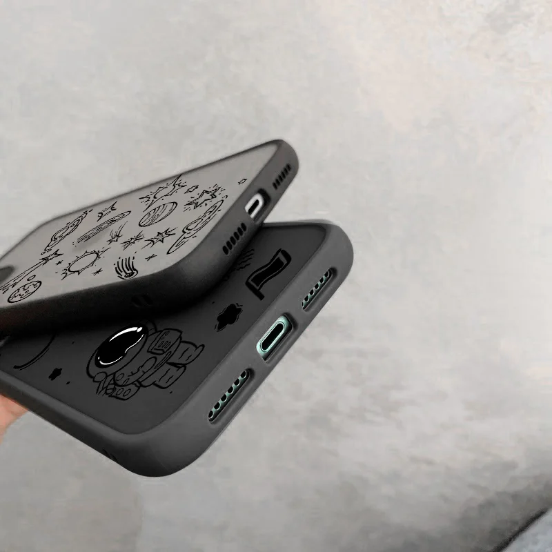 Cartoon Alien Shockproof Phone Case For iPhone 7 8 Plus 13 12 11 14Pro Max 12 Mini XS Max X XR SE20 Cute Camera Protection Cover