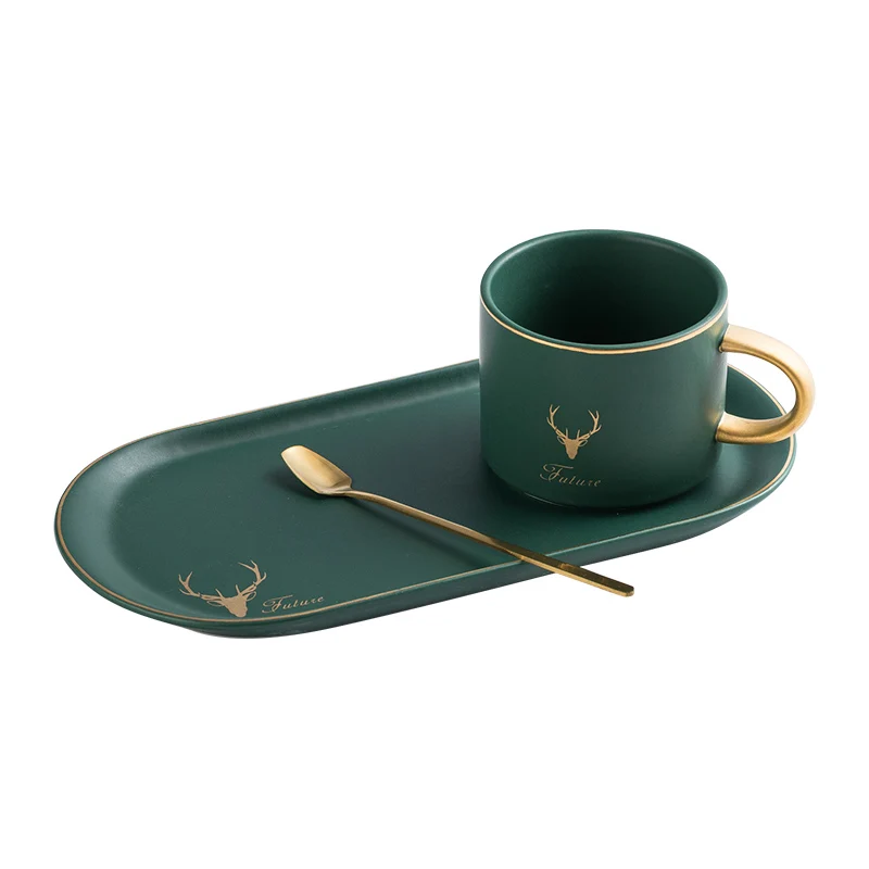 

Christmas Cup Gold Rim Ceramics Coffee Cups Mug And Saucers Spoon Sets With Gift Box Tea Soy Milk Breakfast Mugs Dessert Plate