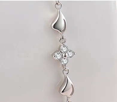

The New European Style Heart-shaped Crystal Bracelet Is Suitable For Women's High-quality Jewelry Gifts