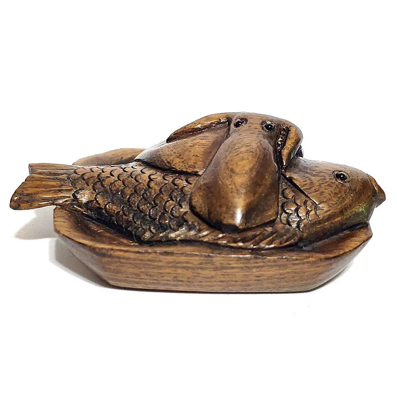 

Y6223 - Collectible 20 Years Old 2“ Hand Carved Ebony Ironwood Netsuke: Fish & Octopus