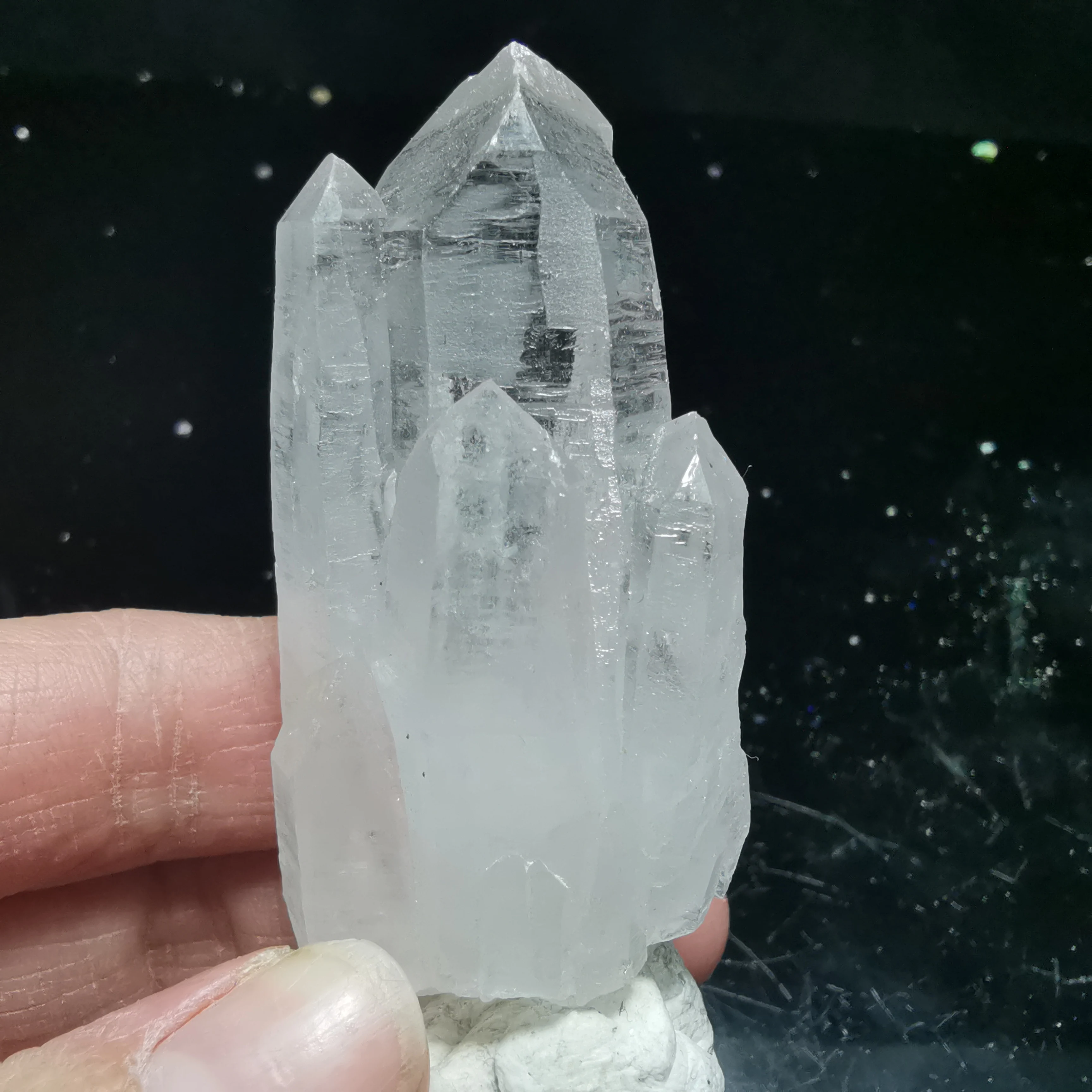 

55,6 натуральное сырье, кварцевый Белый Прозрачный кристаллический кластер, лечебный кристалл, украшение для дома, кристалл минерал 1 шт.