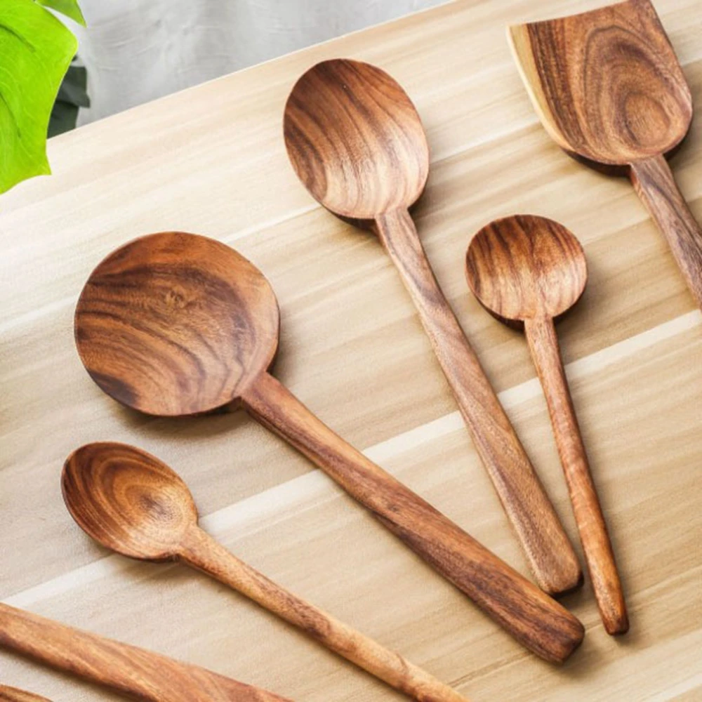 Деревянный пол на неокрашенные деревянные шпатели вок с антипригарным покрытием