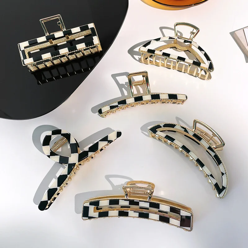 

Black And White Chessboard Gripping Hair Claw Clip Big Square Semicircle Shark Clip Personality Trend Metal Hairpin