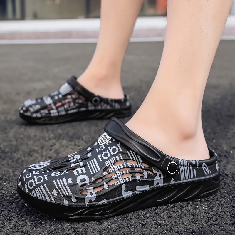 

WEH men sandals 2021 summer New Hole Shoes Rubber Clogs Unisex Garden Shoes white Adulto Cholas Hombre Men Sandals deisgner