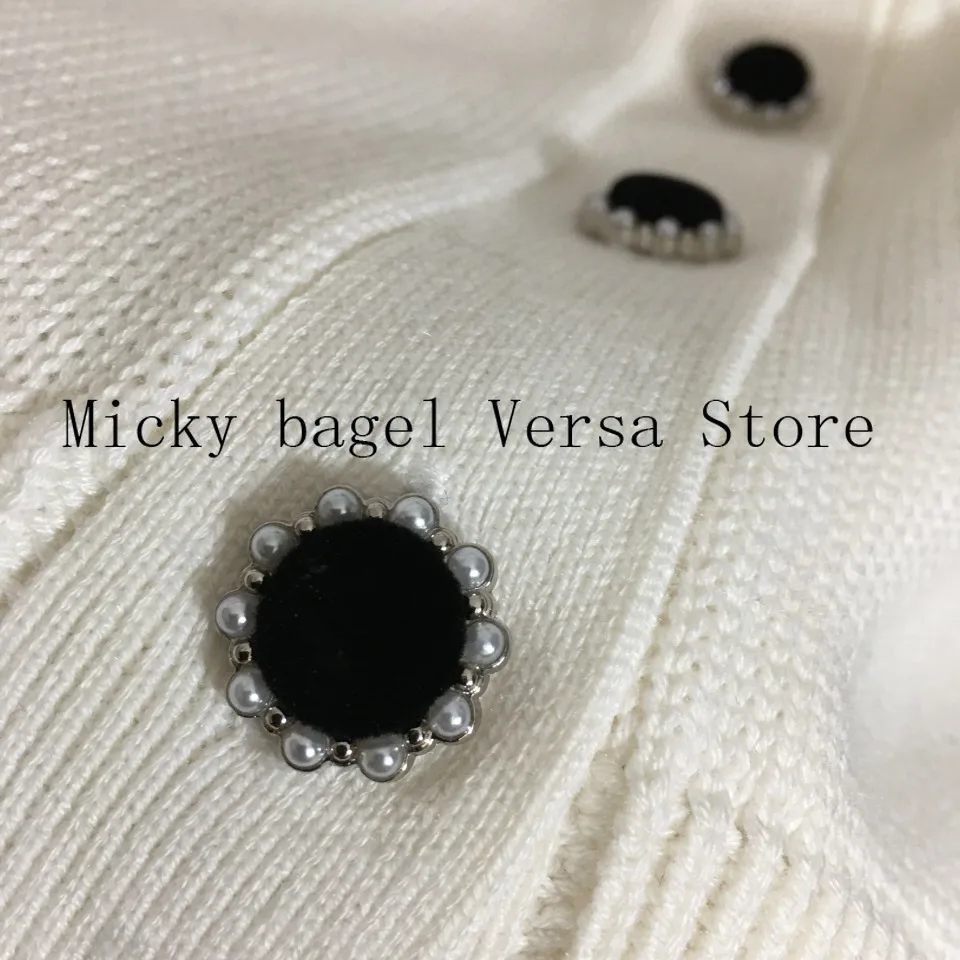 

2021 luxurious design pearl color matching fashion women's cardigan temperament V-neck single breasted knitted long sleeve coat