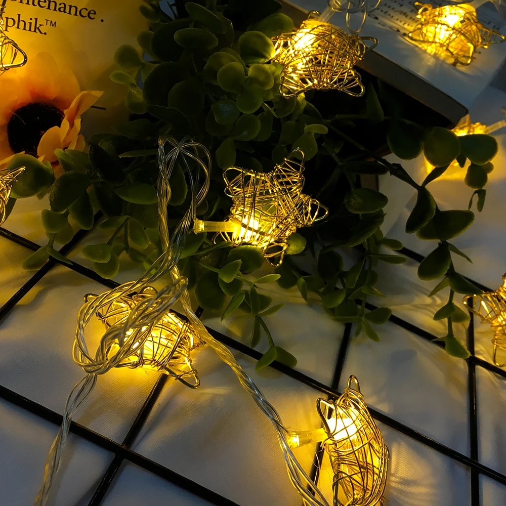 

LED Star String Lights,Decorative Moroccan Orb,20 Gold Metal Stars Led Bright Warm Light, Plug-in Powered,for Indoor and Outdoor