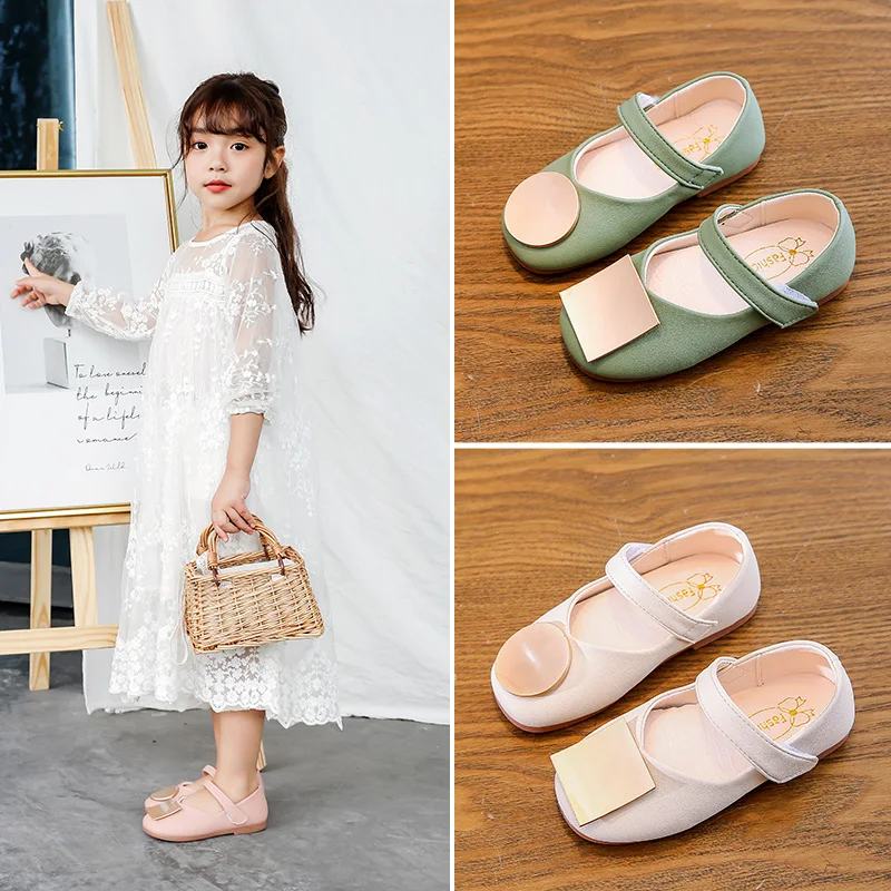 Женские тонкие туфли с закрытым носком принцессы на плоской подошве маленькие