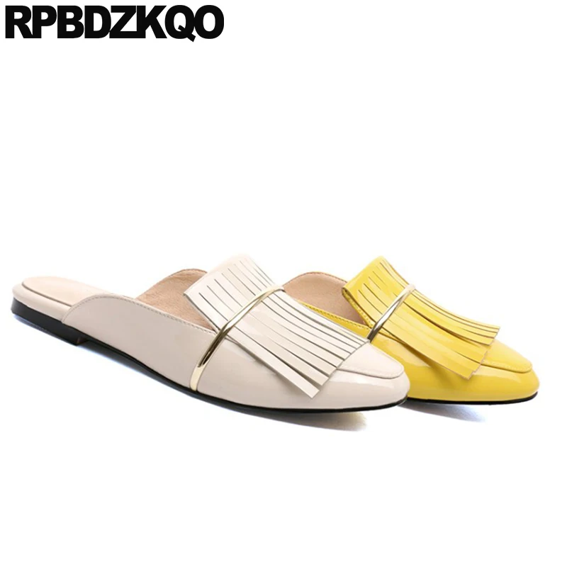 Шлепанцы женские из лакированной кожи удобные туфли без задника бахрома плоская