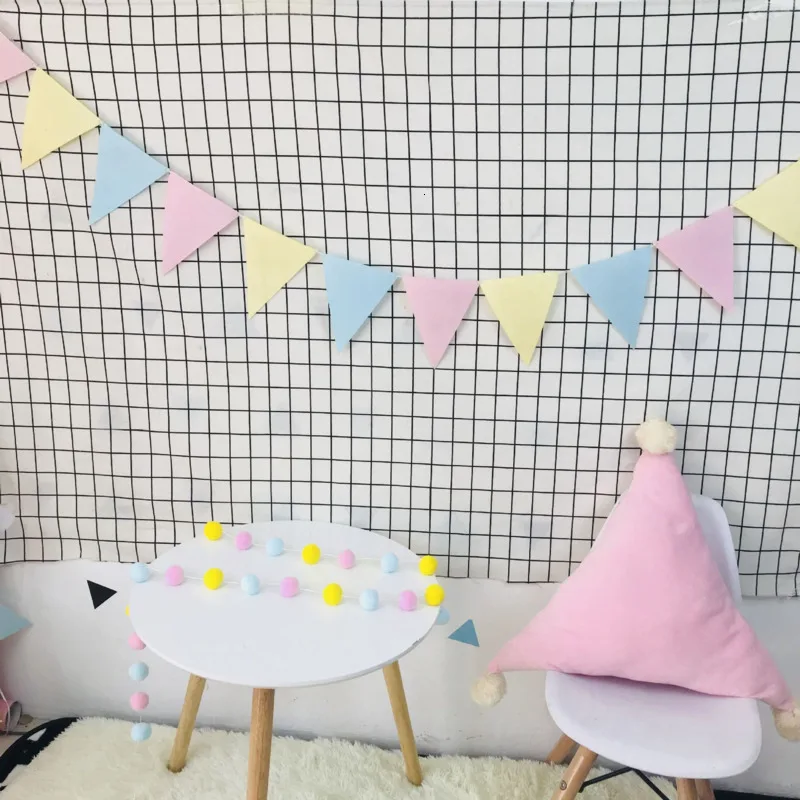 Треугольные разноцветные флаги декор для детской комнаты ручной работы