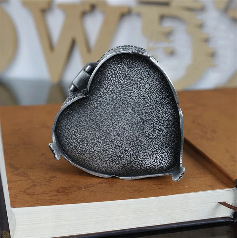 Vintage Detailed Carved Jewelry Box Heart Shape Trinket Box Ring Earrings Treasure Organizer Box Christmas Birthday Gift