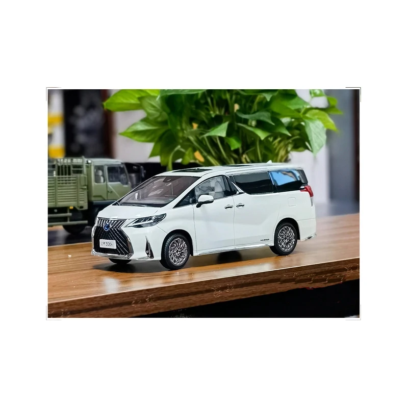 

1:24 simulation Lexus lm300h children's toy MPV alloy car model decoration boy's birthday Christmas New Year gift Black Car