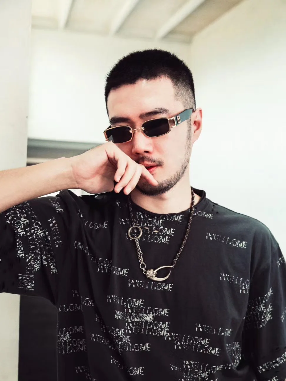 

2020 Sunglasses star same style wearing earrings small Sunglasses street photography trend cool fashion travel essential UV400