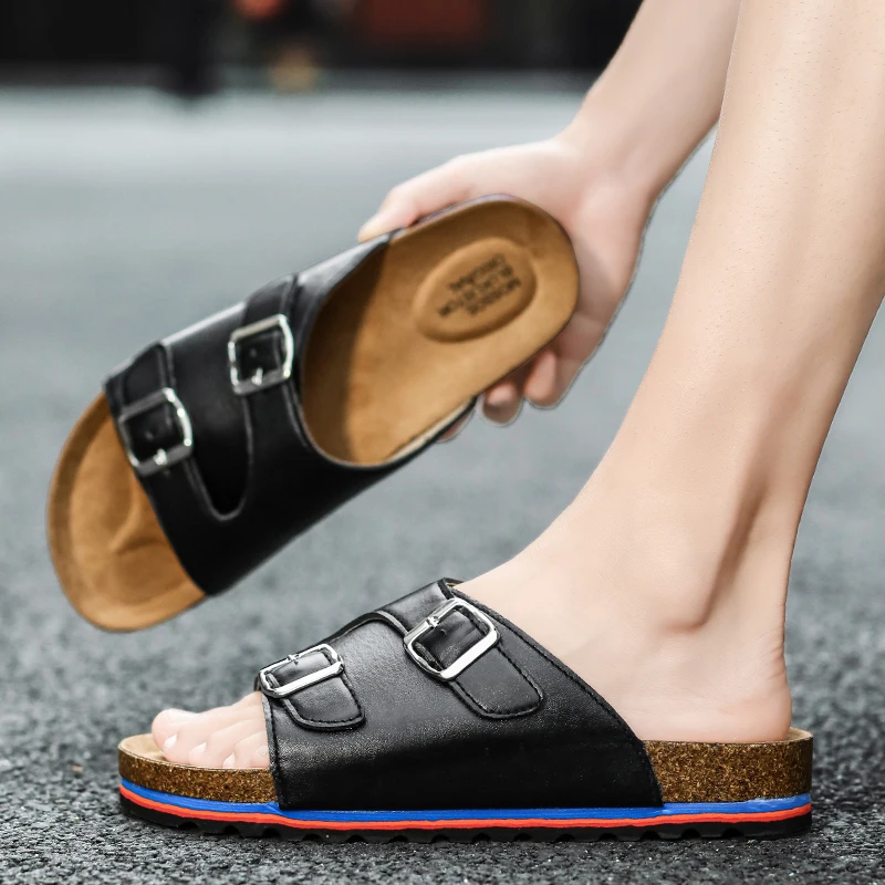 

Ventilation Bathroom Shoes Designer Slippers Men Indoor Summer Sandals Luxury Men's Acupressure Massage Flip Flops Shower Soft