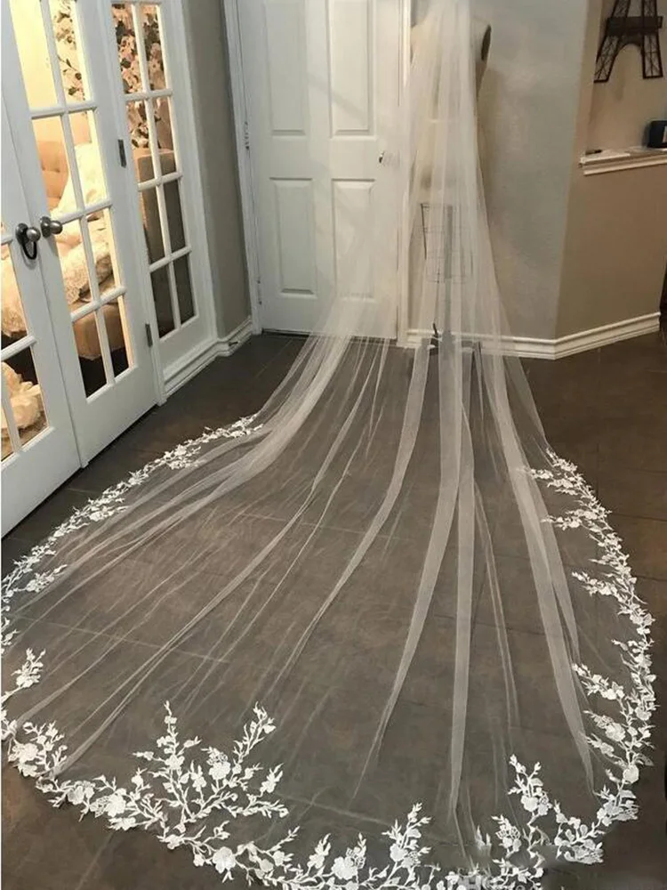 

3M Long Veil Lace Appliqued Cathedral Length Appliqued White Ivory Wedding Veil Bride Veils Bridal Hair With Free Comb New Arriv