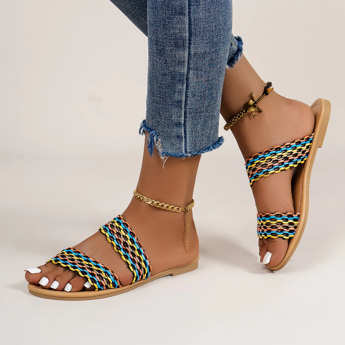 

Женские босоножки больших размеров, Новинка лета 2021, стильные женские сандалии с круглым носком и плоской лентой, шлепанцы, женские босонож...