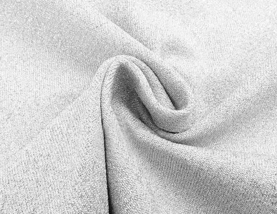 Женское блестящее платье средней длины серебристо серое облегающее с длинным