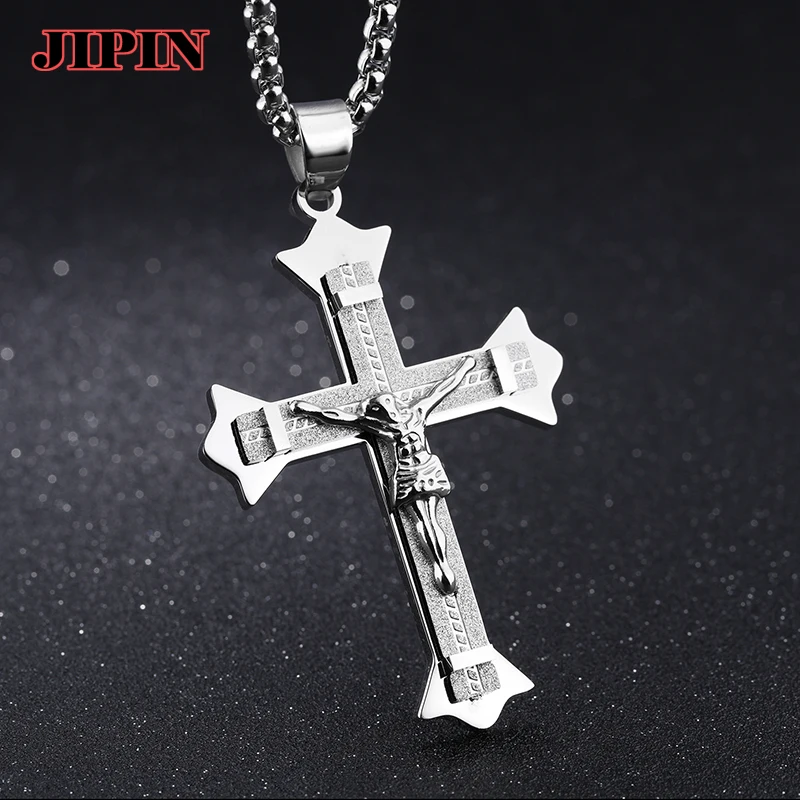 

Кулон из нержавеющей стали в готическом стиле с большим крестом Иисуса и длинной цепочкой