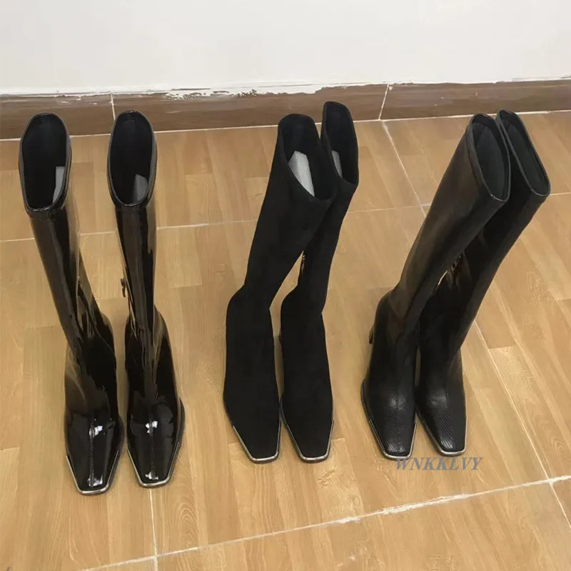 Женские эластичные сапоги до колена высокие на массивном высоком каблуке с