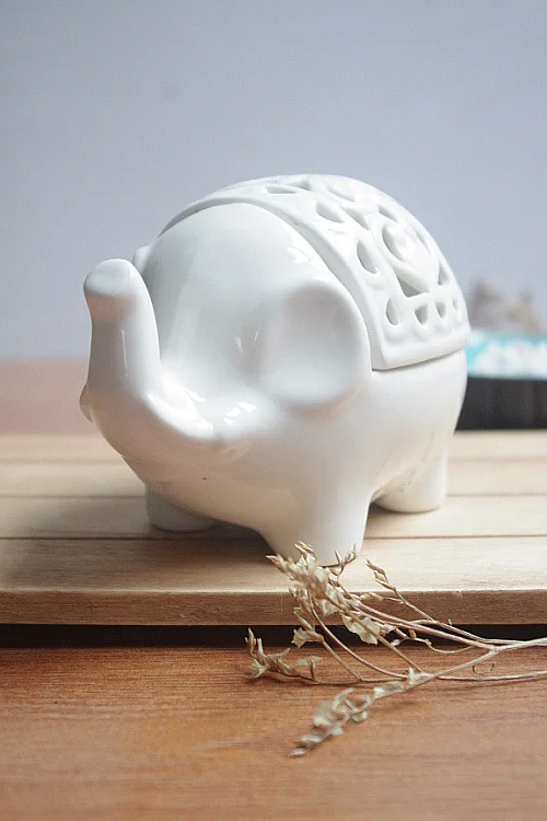 

Ceramic White Soap Storage Holders Elephant Shape Sundries Sponge Ball Shelf Kitchen Rack Organizer Sundries