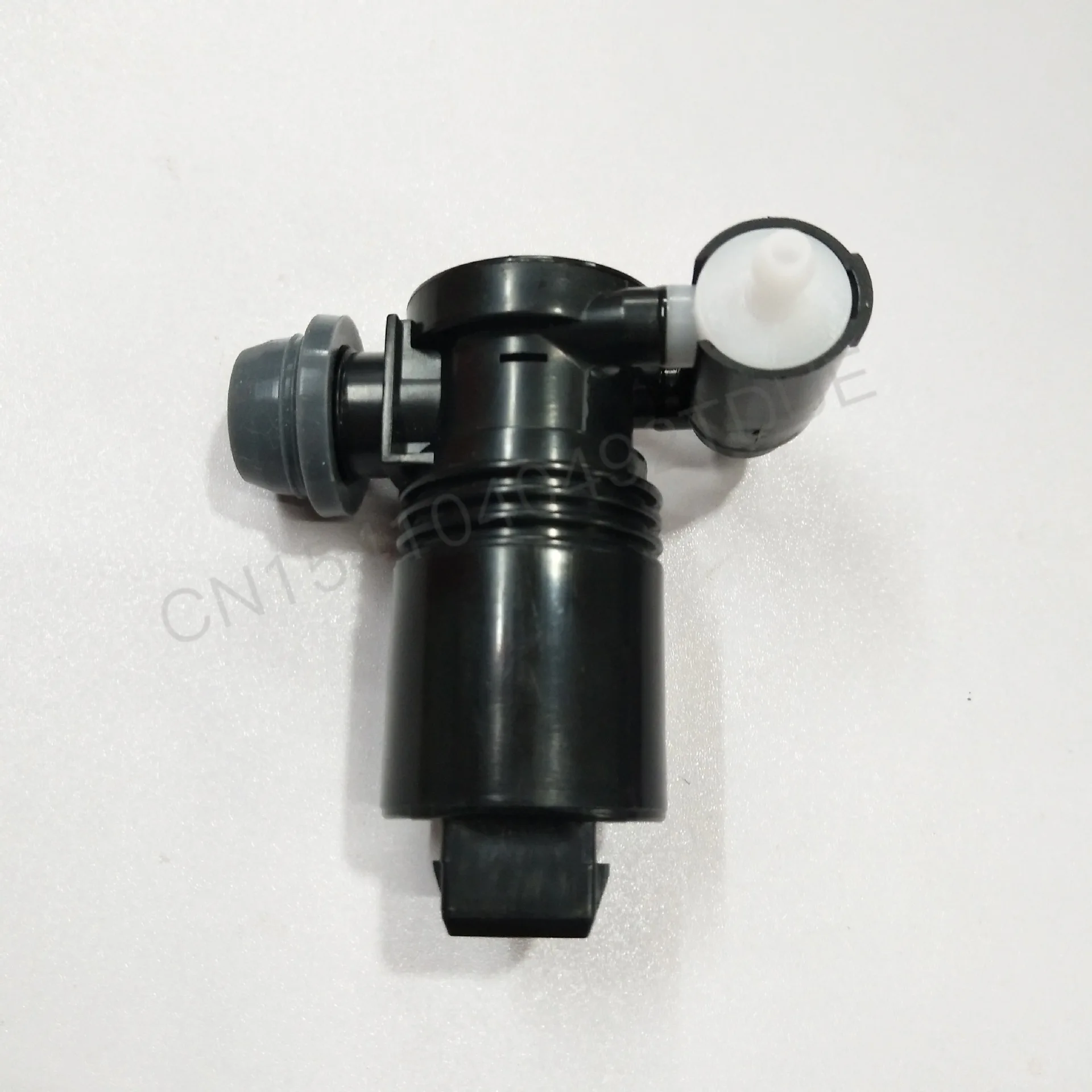 

For Land Rover LR2 front and rear windshield washer pump lr002306