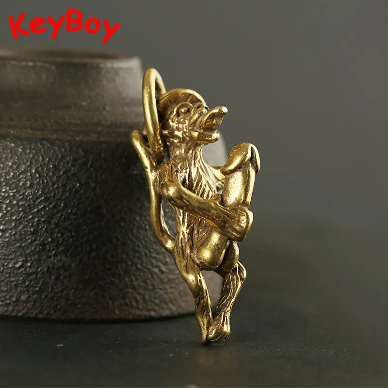 Латунный брелок с изображением озорной обезьянки большого гениталии для