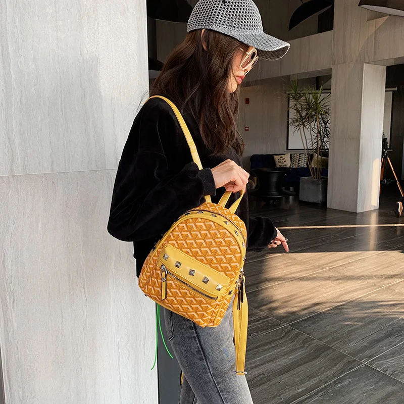 

Mini bag female autumn and winter new casual backpack bag wild rivet backpack