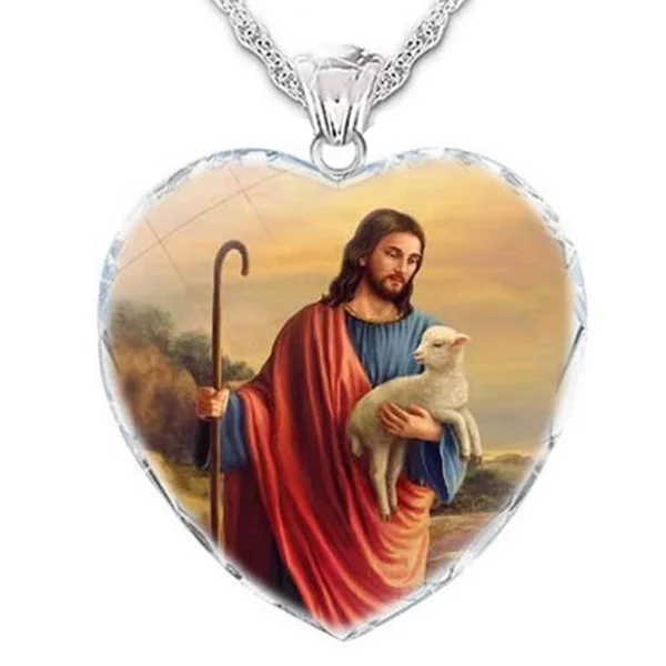

Men and Women Exquisite Heart-Shaped Crystal Jesus Pattern Necklace Pendant