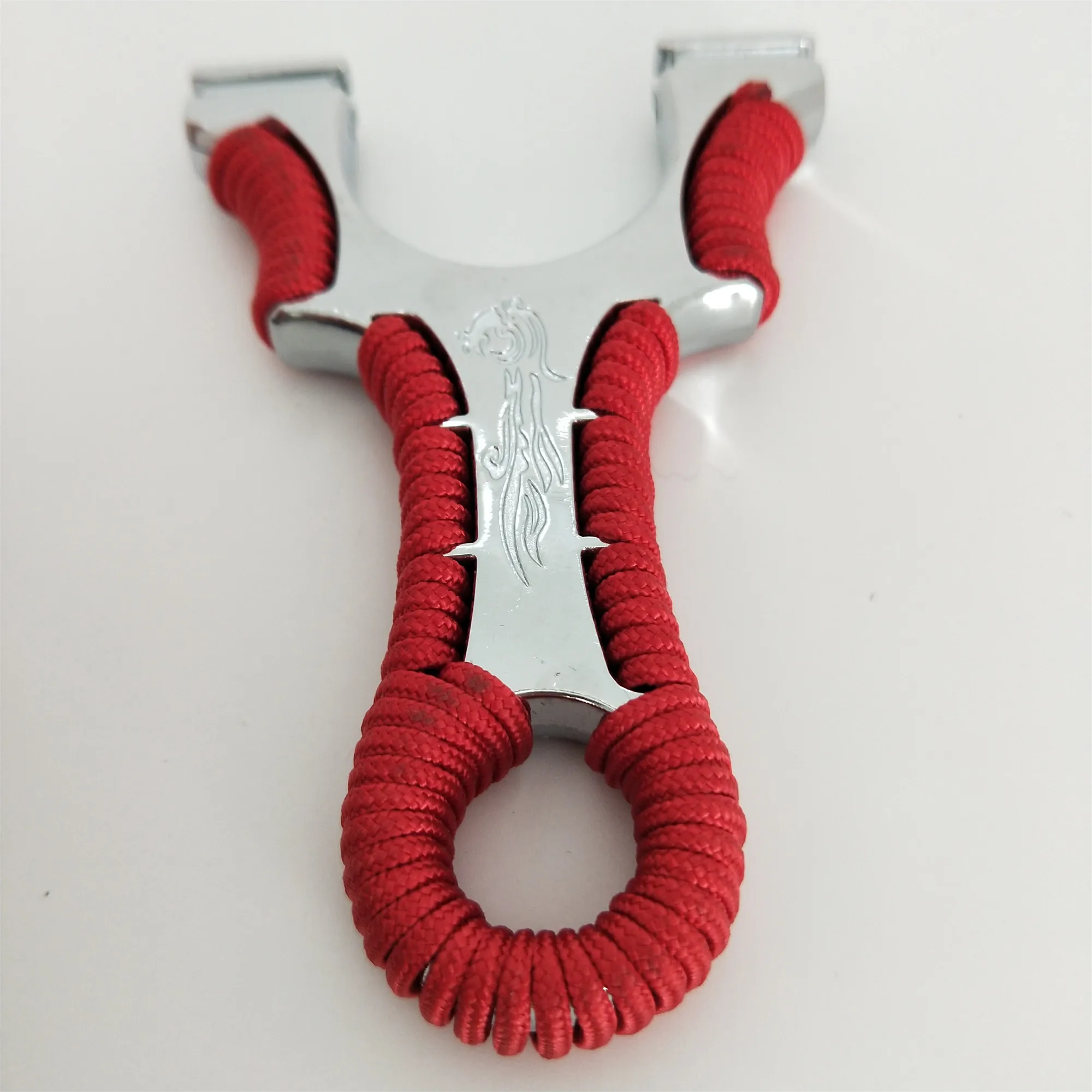 

High-quality alloy hunting slingshot non-slip rope configuration with rubber band indoor leisure and entertainment toys