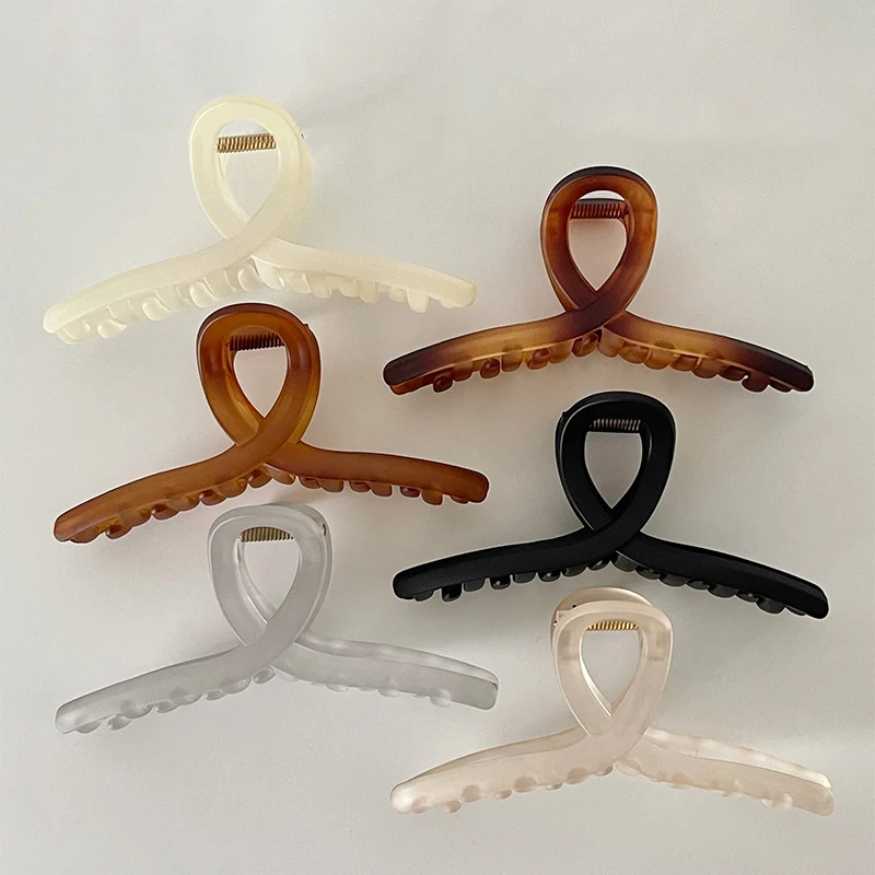 

Подходит для многих корейских волос, очень большие захваты для волос, крестообразная накладка, зажим для волос, зажим для акулы