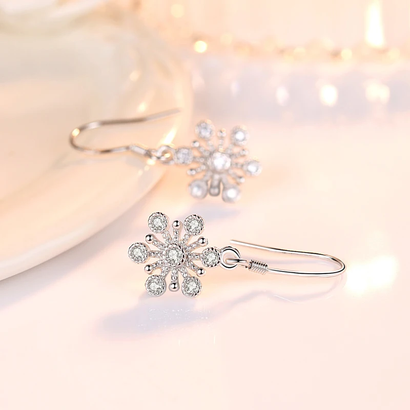 

Temperament Personality Fashion Zircon Snowflake Drop Earring 925 Sterling Silver For Women Jewelry White Snow Dangling Earrings