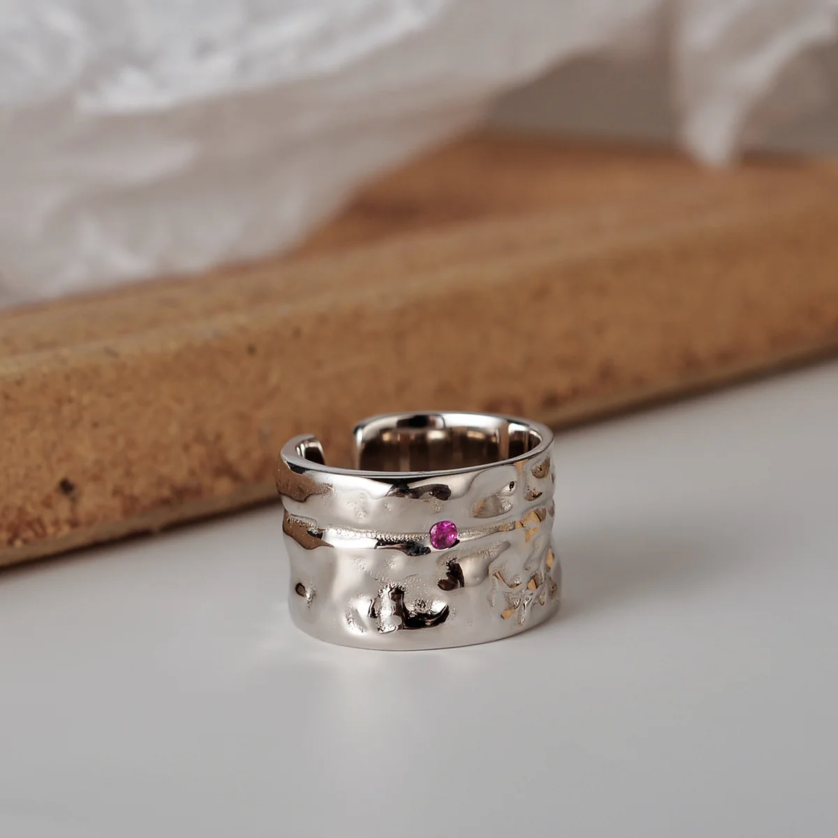 

Korean version of simple S925 sterling silver irregular texture women's ring ins opening inlaid zircon index finger ring