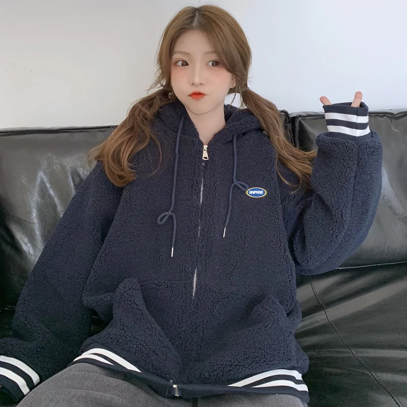 

Winter Style Embroidery CardiganNuyoah