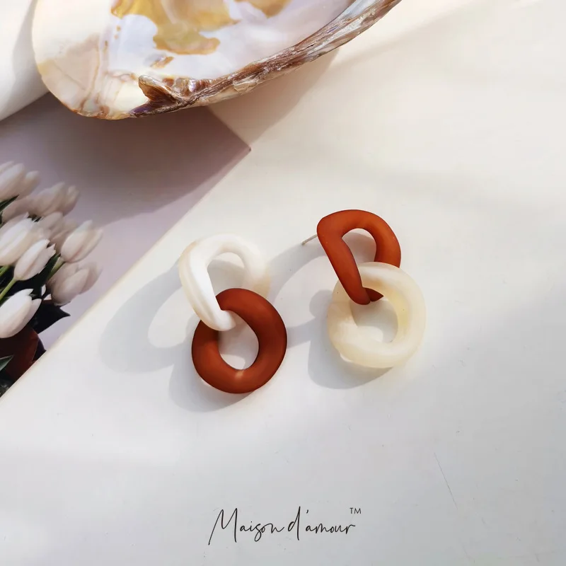 

Vintage Retro Trendy Matte Electric Plating Resin Stud Earrings Women Women Jewelry.