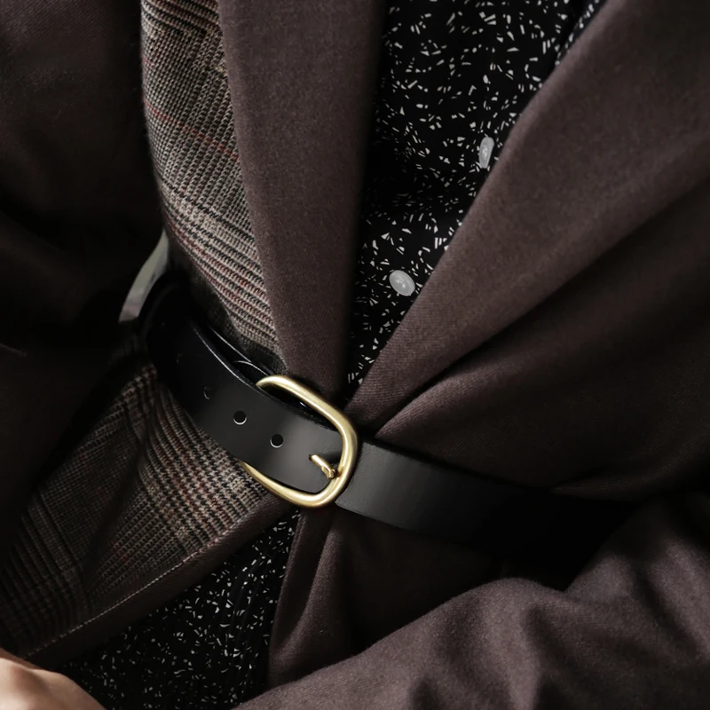 

Ремень женский из натуральной латуни, простой Джокер в стиле первого слоя, искусственная кожа, декоративный пояс для пальто, новинка 2022