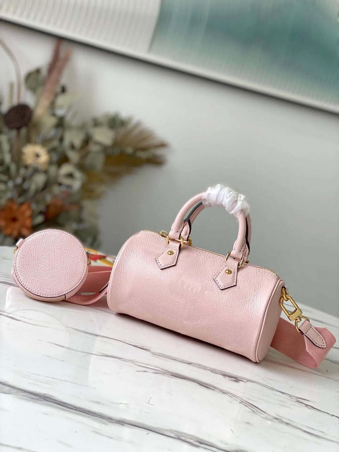 

Top quality classic luxury design leather ladies premium handbag messenger bag 2021 new fashion mini pillow bag free shipping