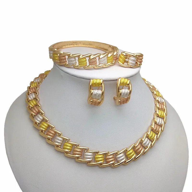 Комплект из колье серёг и кольца с кристаллами | Украшения аксессуары