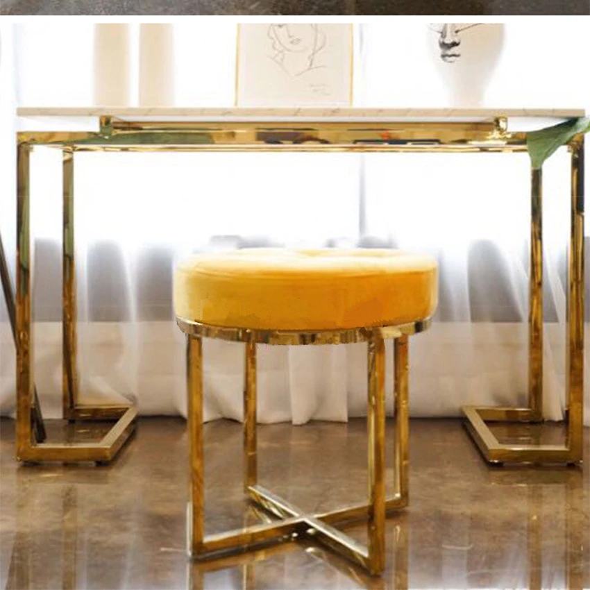 Современный простой чистый цветной тканевый художественный низкий табурет