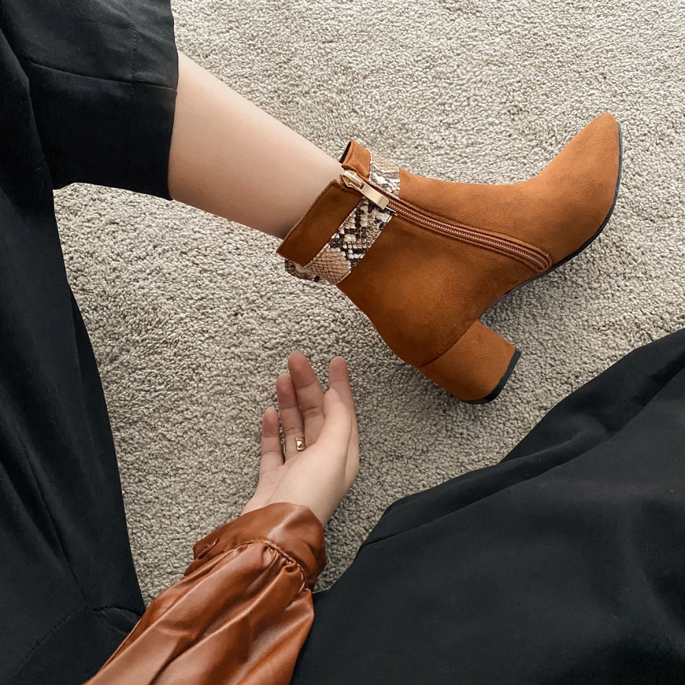 

2021 New Women's Boots Sexy Short Boots Nightclub Boots Party Boots Knight Boots Prom Boots Plush Boots Snow Boots Catwalk 34-48