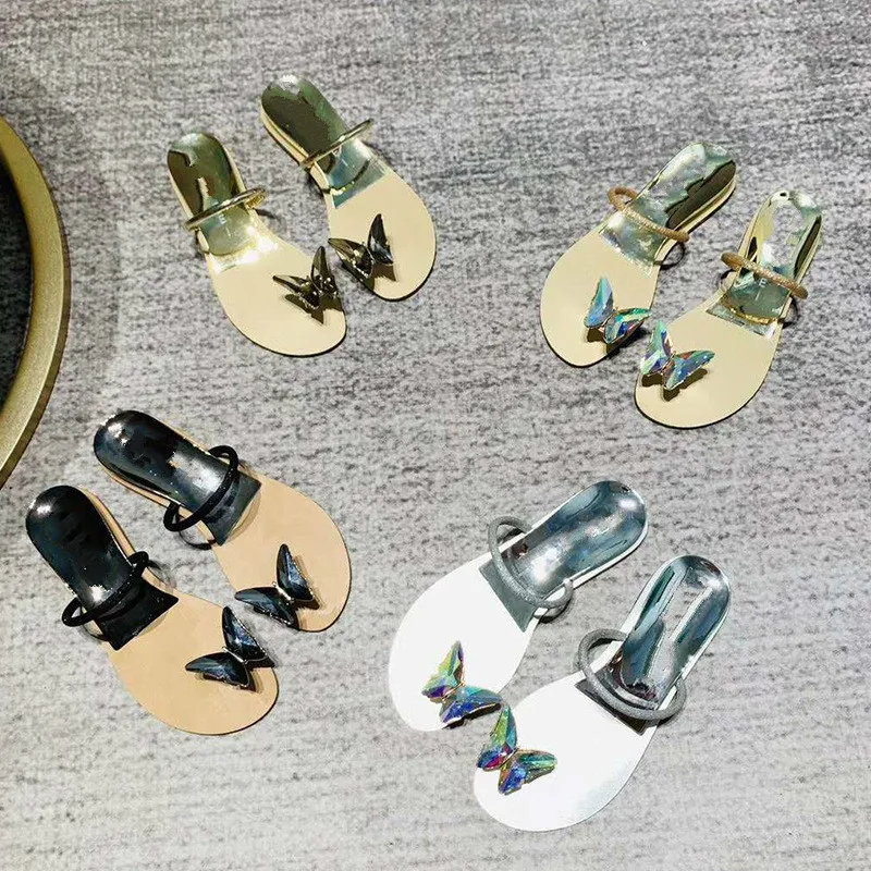 Модные шлепанцы на плоской подошве женские летние 2020 | Обувь